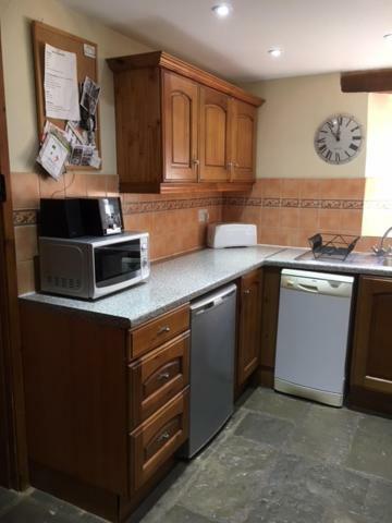 The Forge Villa Corsham Esterno foto